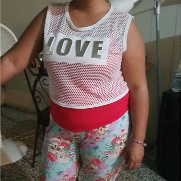 crop top  - Picture 8 of 16